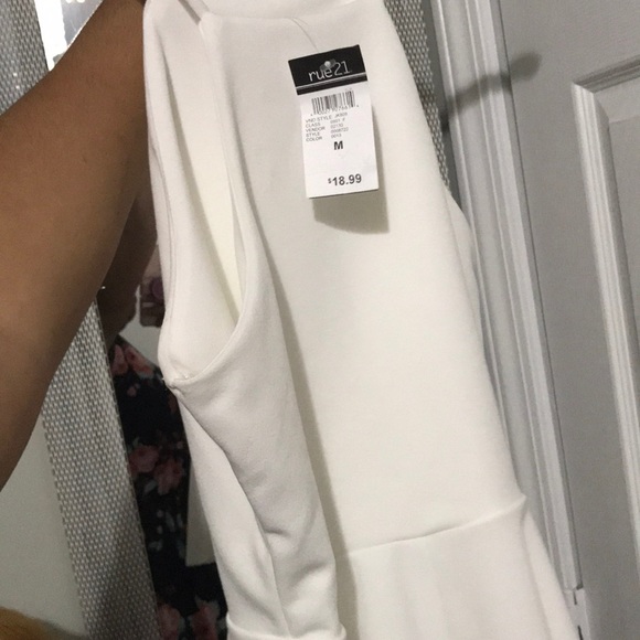 Peplum - Picture 3 of 4